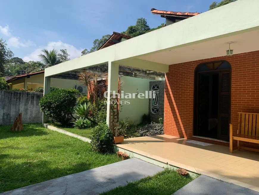 Foto 1 de Casa de Condomínio com 4 Quartos à venda, 213m² em Pendotiba, Niterói