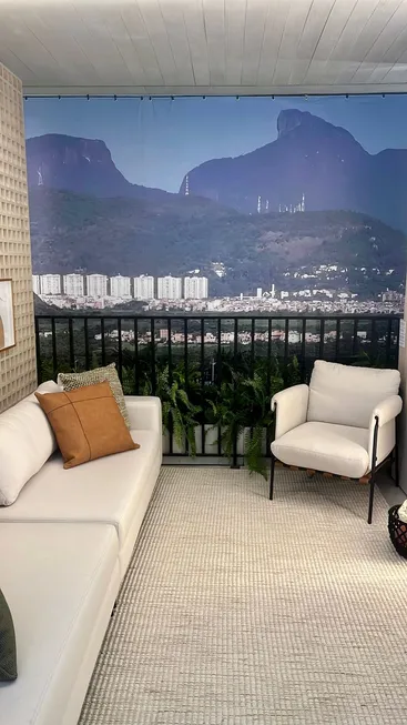 Foto 1 de Apartamento com 2 Quartos à venda, 60m² em Jacarepaguá, Rio de Janeiro