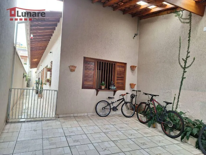 Foto 1 de Casa com 3 Quartos à venda, 126m² em Cezar de Souza, Mogi das Cruzes