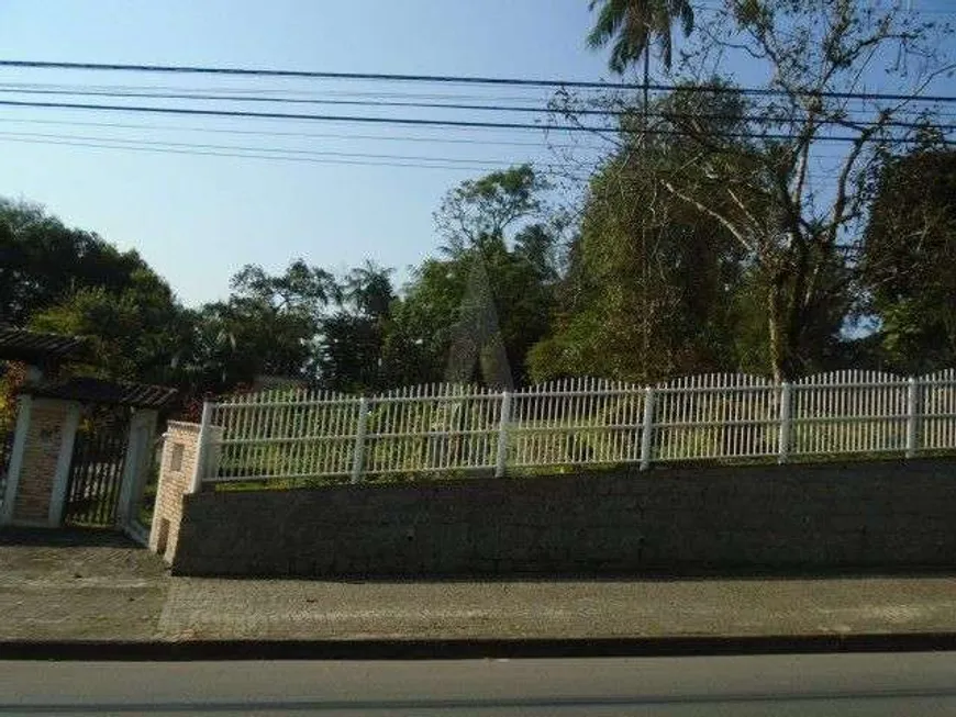 Foto 1 de Lote/Terreno à venda em Atiradores, Joinville