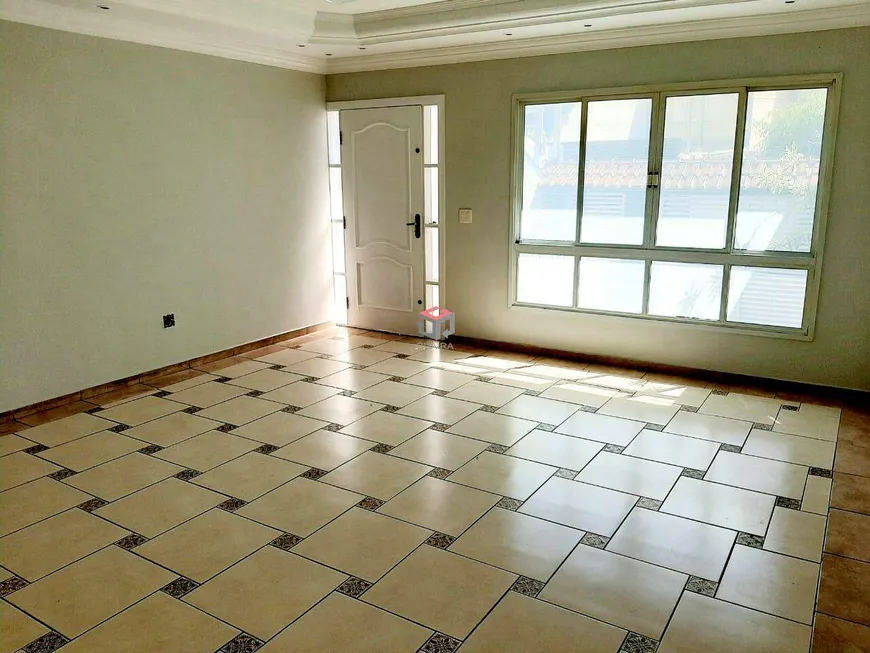 Foto 1 de Sobrado com 3 Quartos à venda, 325m² em Ceramica, São Caetano do Sul