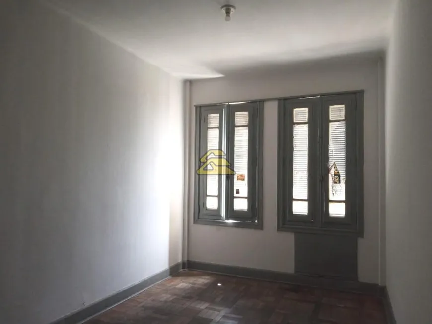 Foto 1 de Apartamento com 2 Quartos para alugar, 84m² em Centro, Rio de Janeiro
