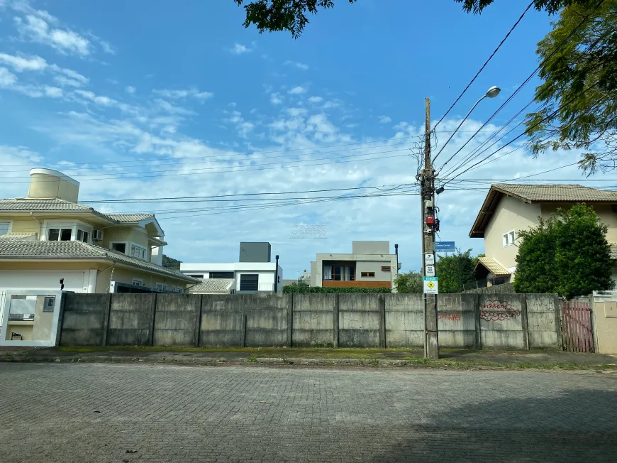 Foto 1 de Lote/Terreno à venda, 731m² em Lagoa da Conceição, Florianópolis