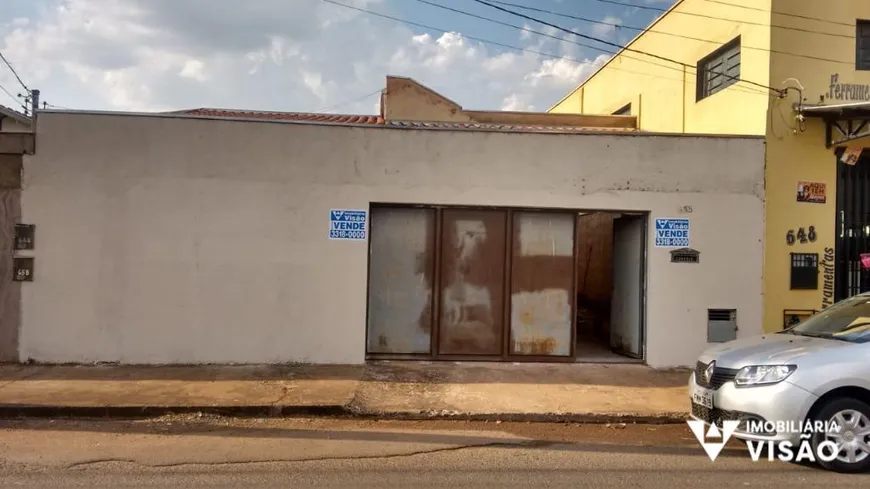 Foto 1 de Casa com 2 Quartos à venda, 100m² em Jardim Copacabana, Uberaba