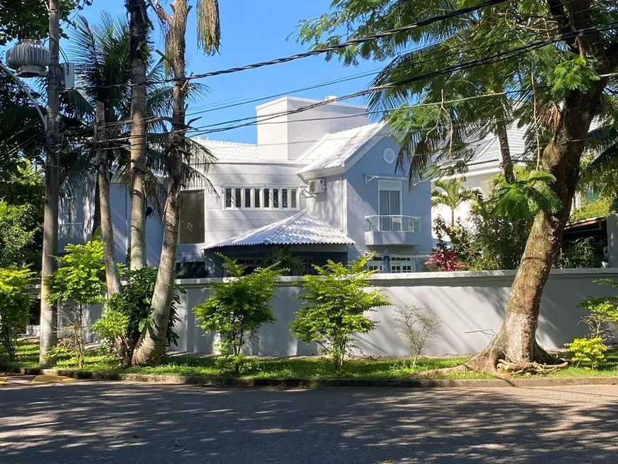 Foto 1 de Casa de Condomínio com 8 Quartos à venda, 500m² em Recreio Dos Bandeirantes, Rio de Janeiro