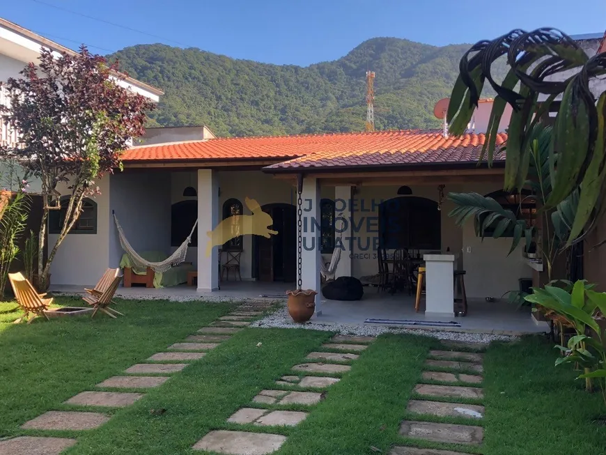 Foto 1 de Casa com 2 Quartos à venda, 120m² em Praia do Sapê, Ubatuba