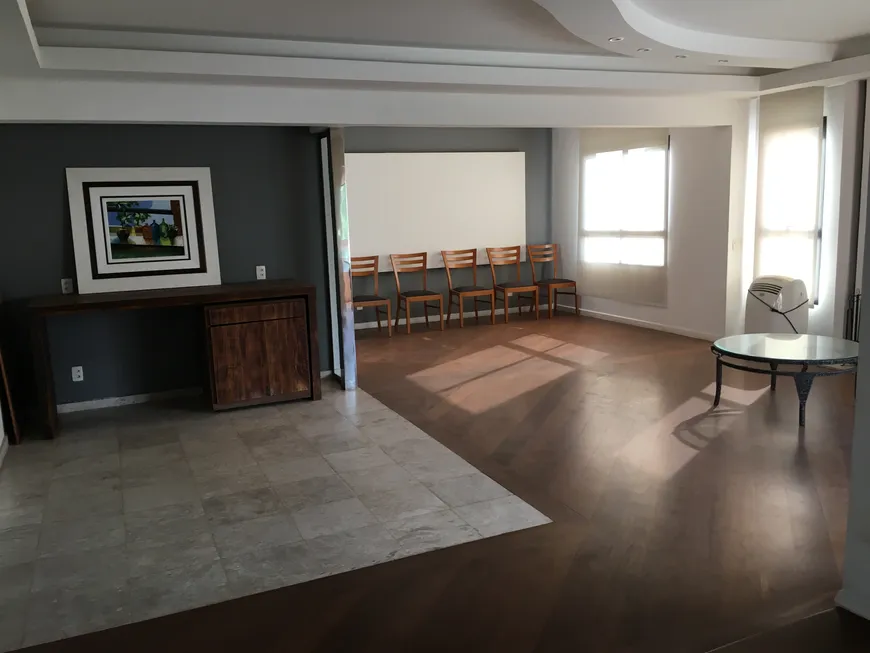 Foto 1 de Apartamento com 3 Quartos à venda, 178m² em Moema, São Paulo