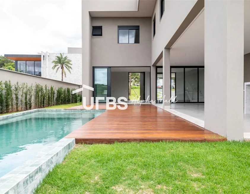 Foto 1 de Casa de Condomínio com 5 Quartos à venda, 470m² em ALPHAVILLE GOIAS , Goiânia