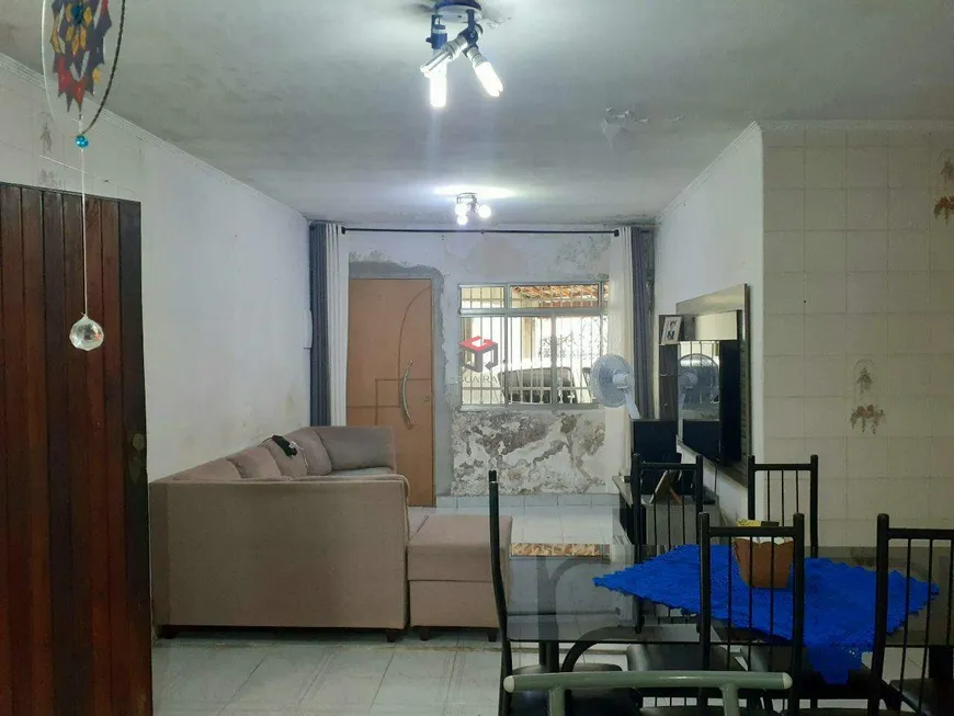 Foto 1 de Casa com 3 Quartos à venda, 190m² em Vila Lucinda, Santo André