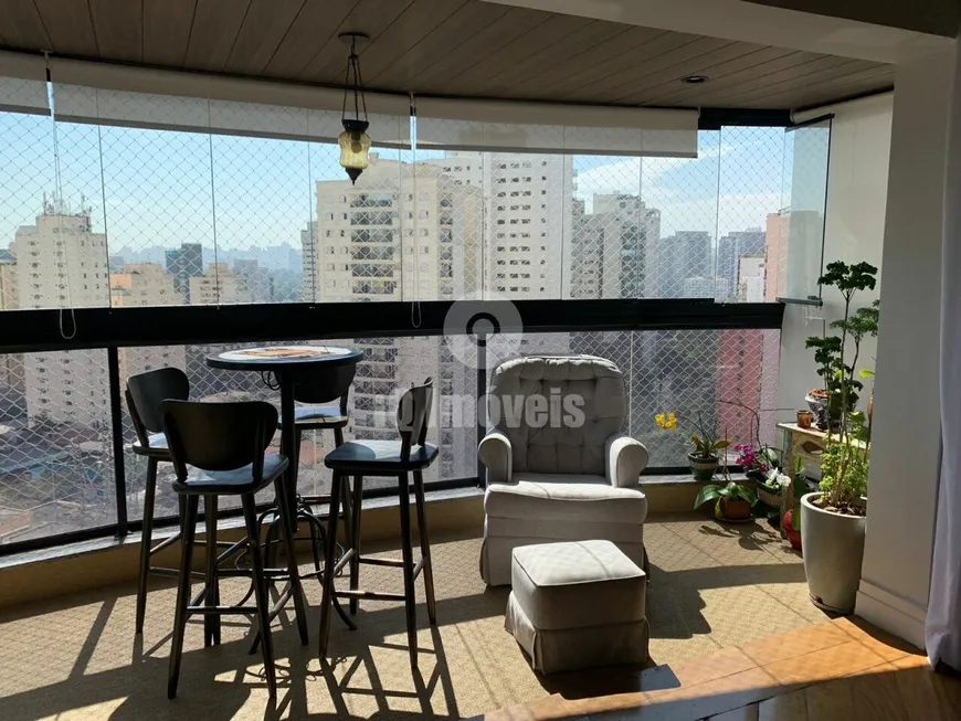 Foto 1 de Apartamento com 3 Quartos à venda, 190m² em Moema, São Paulo