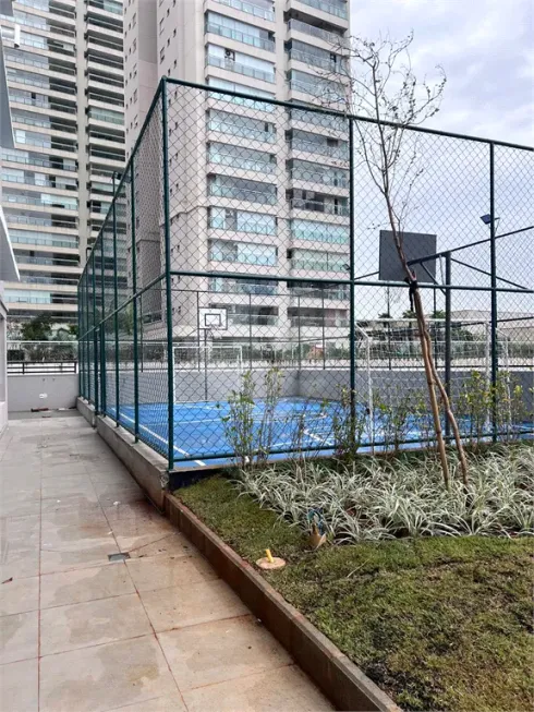 Foto 1 de Apartamento com 2 Quartos à venda, 41m² em Barra Funda, São Paulo