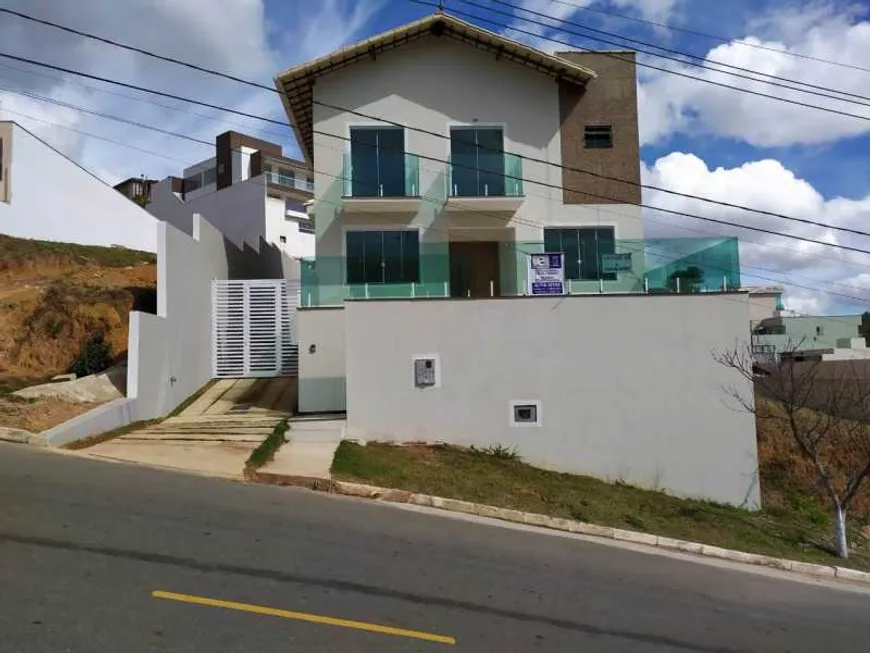 Foto 1 de Casa de Condomínio com 3 Quartos à venda, 540m² em Grama, Juiz de Fora
