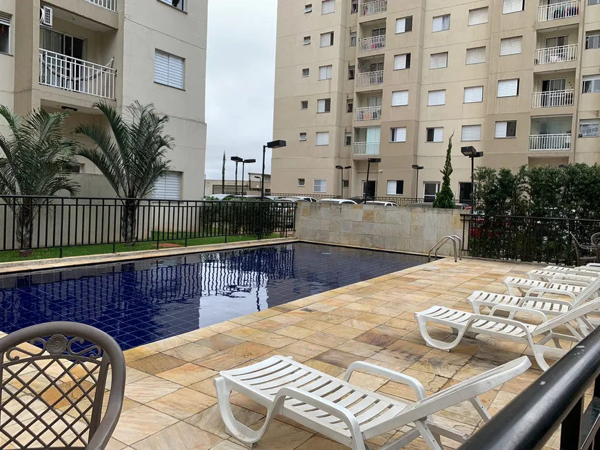 Foto 1 de Apartamento com 2 Quartos à venda, 54m² em Jardim Henriqueta, Taboão da Serra