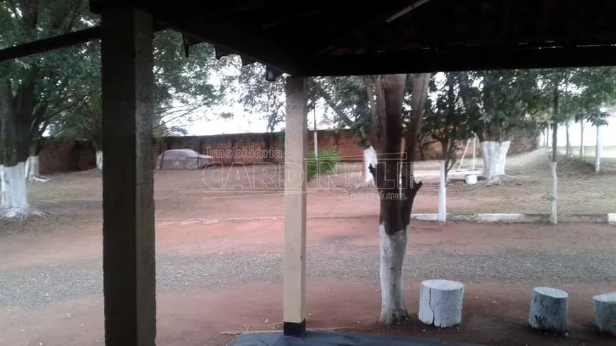 Foto 1 de Fazenda/Sítio à venda, 3000m² em Jardim Zavanella, Araraquara