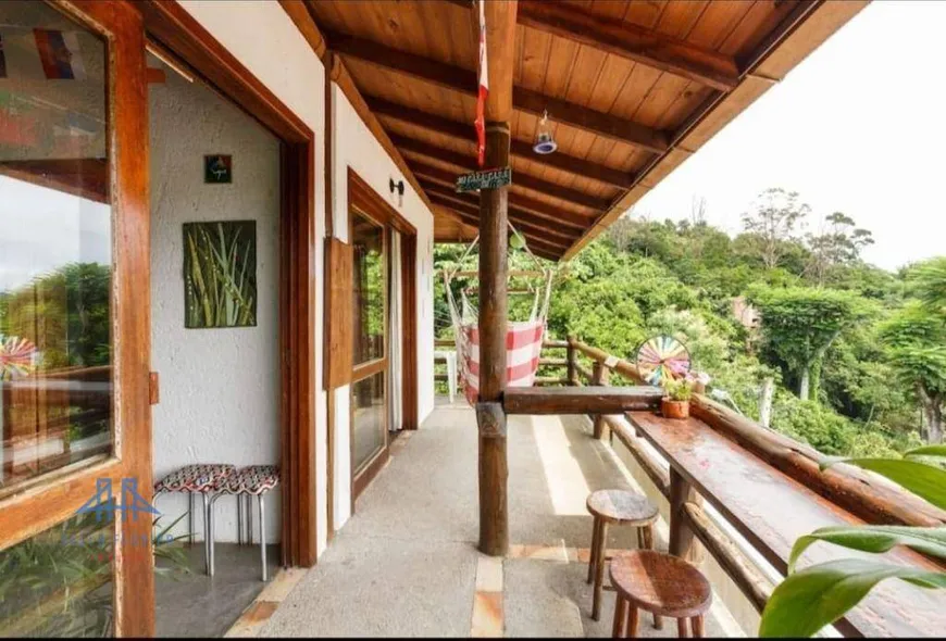 Foto 1 de Casa com 5 Quartos à venda, 185m² em Barra da Lagoa, Florianópolis