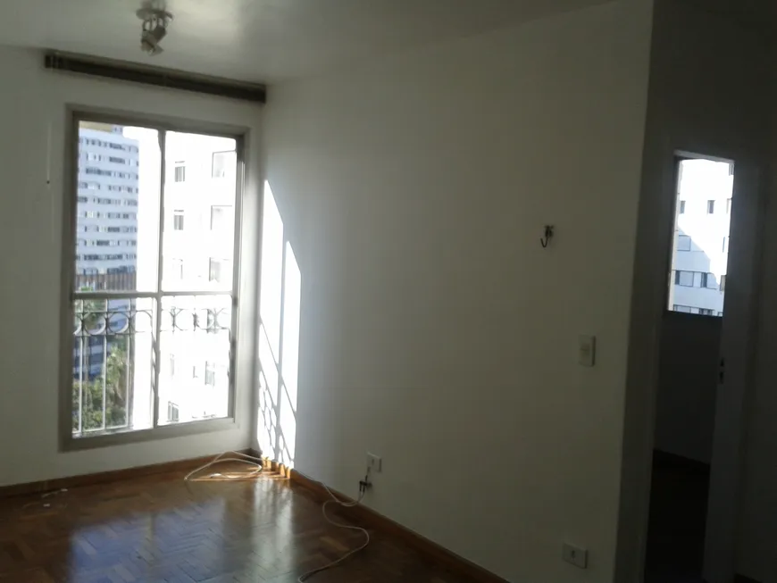 Foto 1 de Apartamento com 1 Quarto para alugar, 40m² em Bela Vista, São Paulo