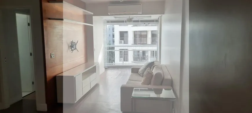 Foto 1 de Apartamento com 2 Quartos à venda, 66m² em Itaim Bibi, São Paulo