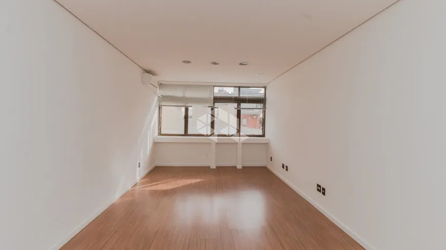 Foto 1 de Sala Comercial à venda, 45m² em Rio Branco, Porto Alegre