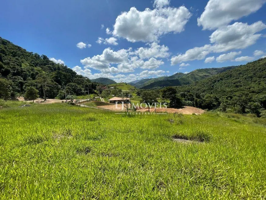 Foto 1 de Lote/Terreno à venda, 2069m² em Secretário, Petrópolis