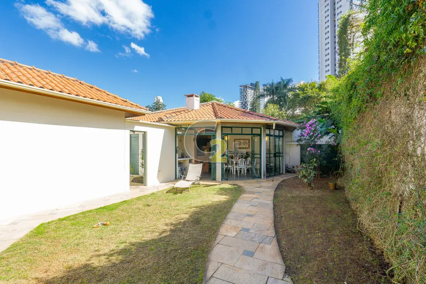 Foto 1 de Casa com 5 Quartos à venda, 288m² em Vila Madalena, São Paulo