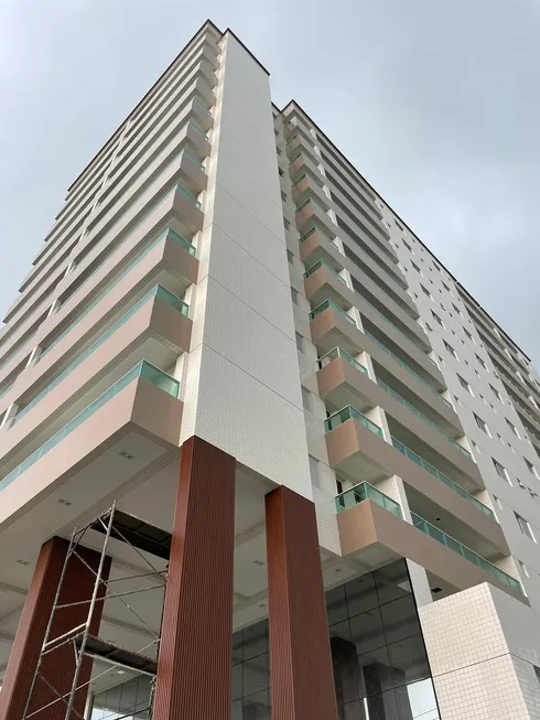 Foto 1 de Apartamento com 2 Quartos à venda, 77m² em Vila Guilhermina, Praia Grande