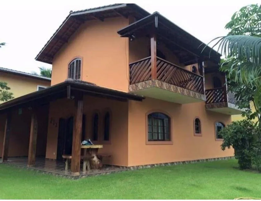 Foto 1 de Casa com 2 Quartos à venda, 120m² em Perequê-Mirim, Ubatuba