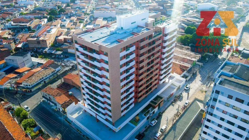 Foto 1 de Apartamento com 2 Quartos à venda, 56m² em Poço, Maceió