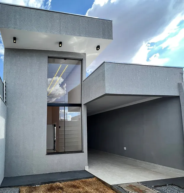 Foto 1 de Casa com 3 Quartos à venda, 105m² em Residencial Flor do Cerrado, Anápolis