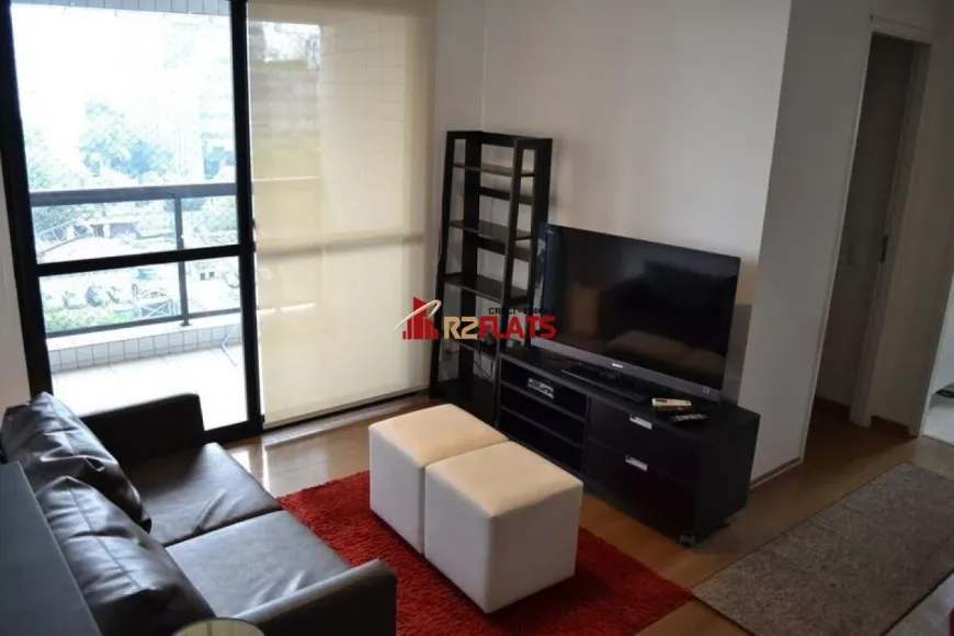 Foto 1 de Flat com 1 Quarto à venda, 41m² em Vila Nova Conceição, São Paulo