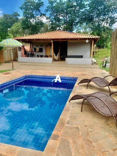 Foto 1 de Fazenda/Sítio com 3 Quartos à venda, 120m² em Chacara Represa de Miranda, Uberlândia