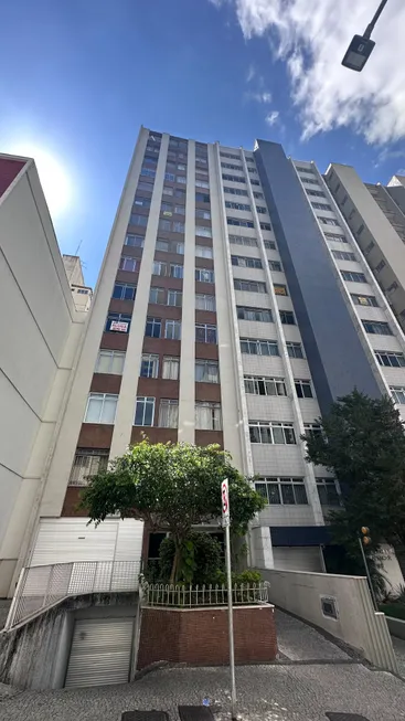 Foto 1 de Apartamento com 1 Quarto à venda, 54m² em Centro, Juiz de Fora