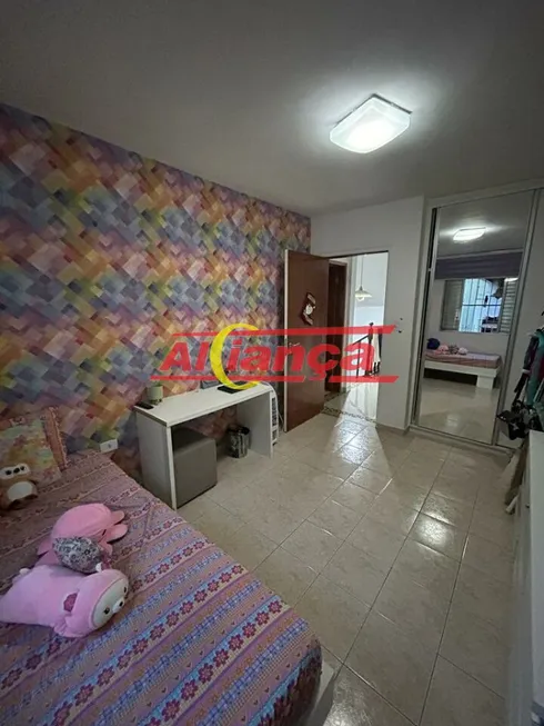 Foto 1 de Sobrado com 3 Quartos à venda, 200m² em Parque Santo Antônio, Guarulhos