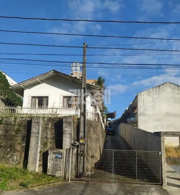 Foto 1 de Casa com 3 Quartos à venda, 80m² em Floresta, Joinville