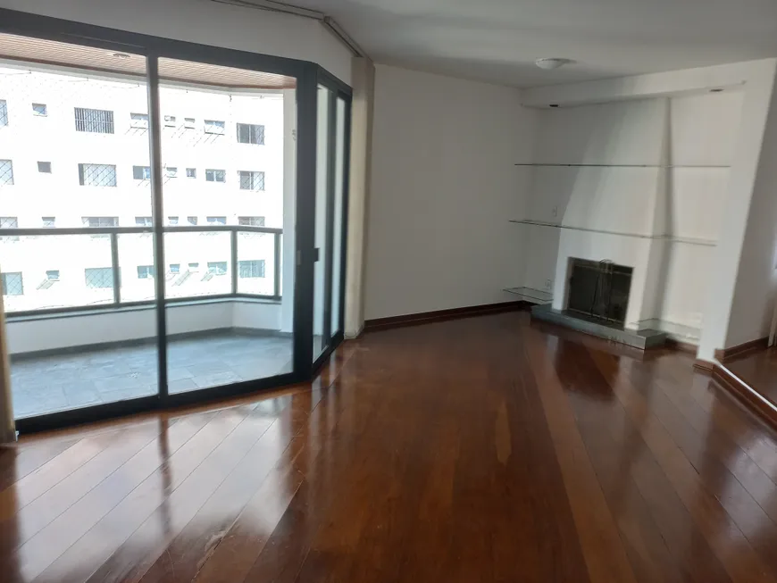 Foto 1 de Apartamento com 3 Quartos para alugar, 172m² em Moema, São Paulo