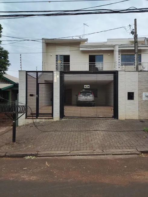 Foto 1 de Casa com 3 Quartos à venda, 264m² em Zona 07, Maringá