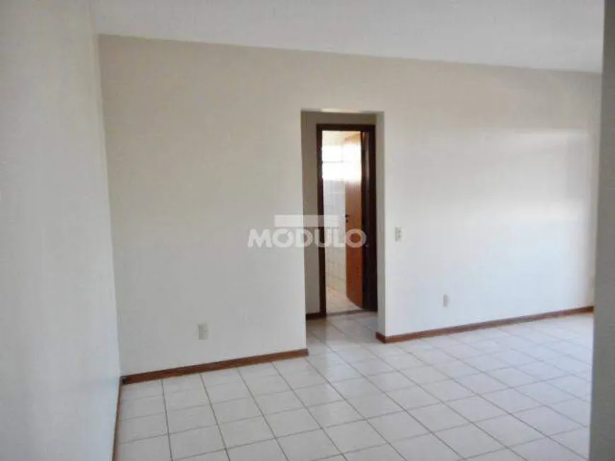 Foto 1 de Apartamento com 2 Quartos para alugar, 68m² em Centro, Uberlândia