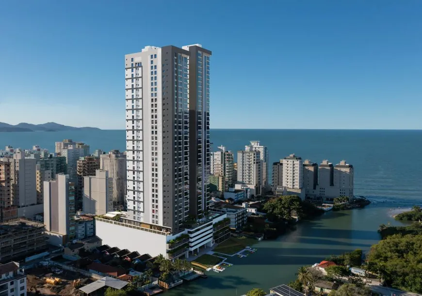 Foto 1 de Apartamento com 3 Quartos à venda, 154m² em Meia Praia, Itapema