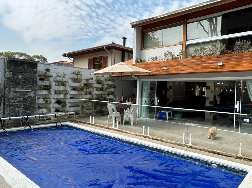 Foto 1 de Casa de Condomínio com 4 Quartos à venda, 270m² em Granja Viana, Cotia