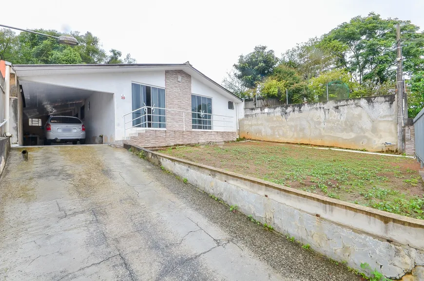 Foto 1 de Lote/Terreno com 1 Quarto à venda, 517m² em Santa Cândida, Curitiba