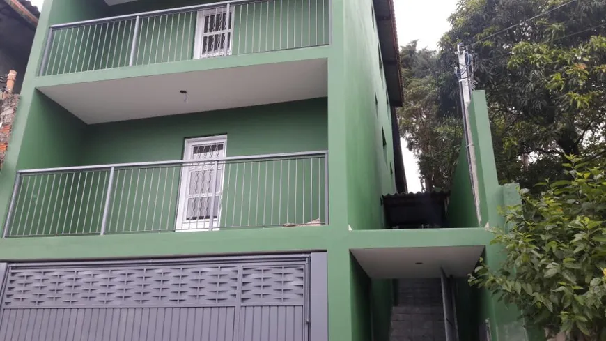 Foto 1 de Casa com 1 Quarto para alugar, 40m² em Jardim Guayana, Taboão da Serra