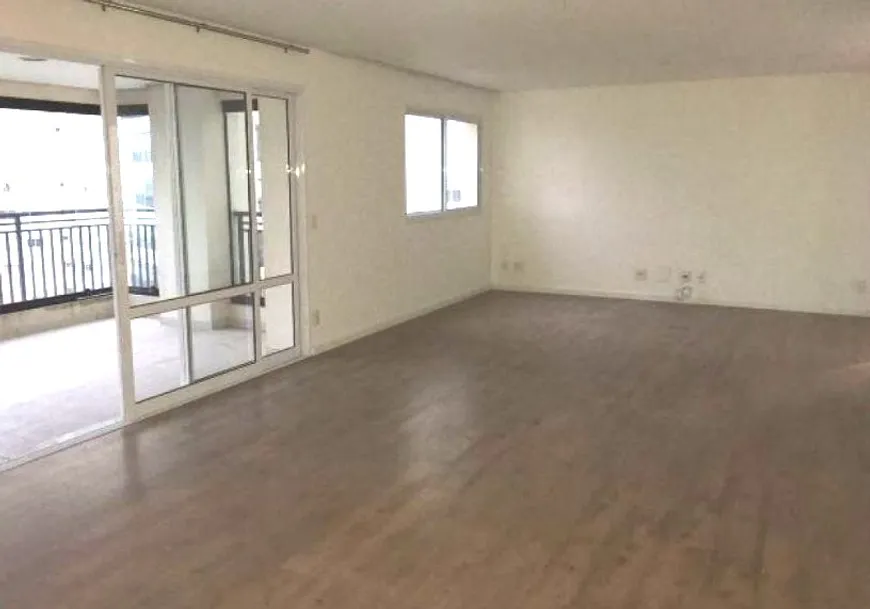 Foto 1 de Apartamento com 4 Quartos para venda ou aluguel, 223m² em Jardim Marajoara, São Paulo