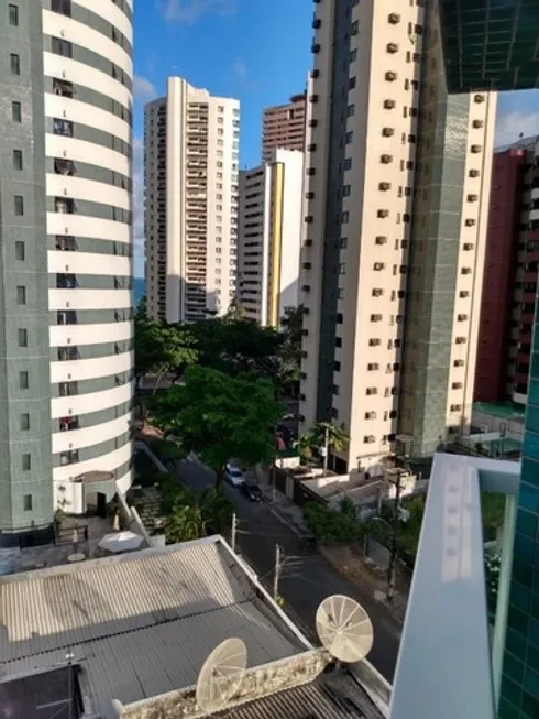 Foto 1 de Apartamento com 3 Quartos à venda, 72m² em Boa Viagem, Recife