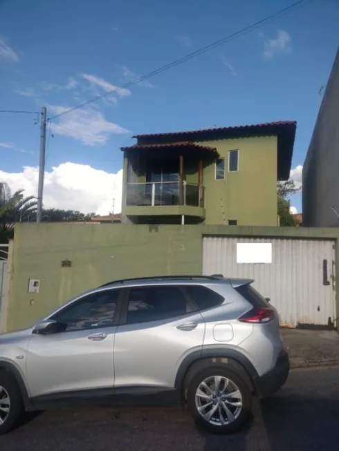 Foto 1 de Casa com 3 Quartos à venda, 250m² em Granja Ouro Branco, Contagem