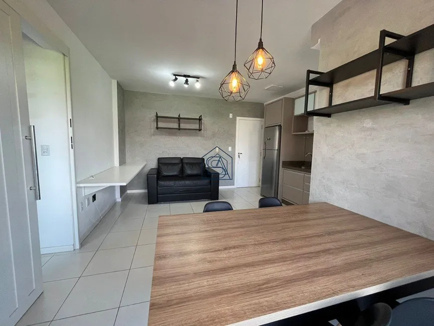 Foto 1 de Apartamento com 2 Quartos à venda, 63m² em Caminho Novo, Palhoça