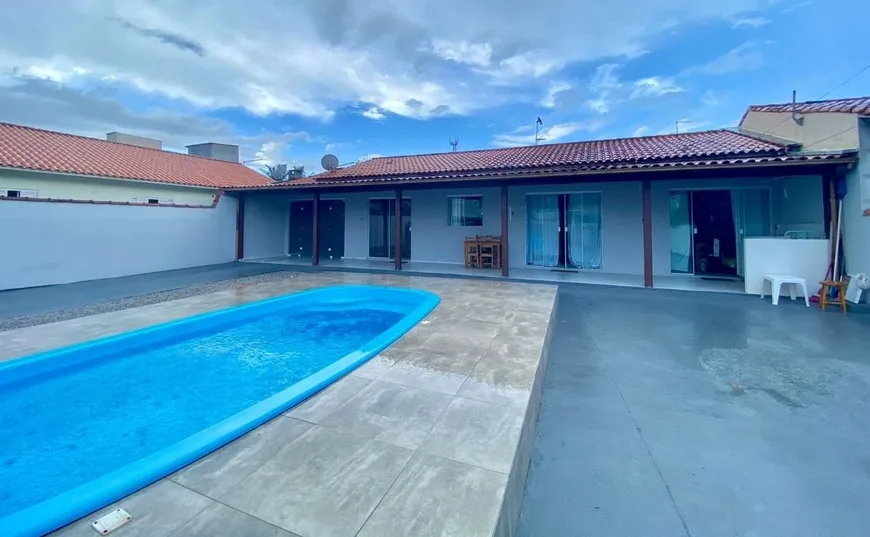 Foto 1 de Casa com 4 Quartos à venda, 120m² em Rio Caveiras, Biguaçu