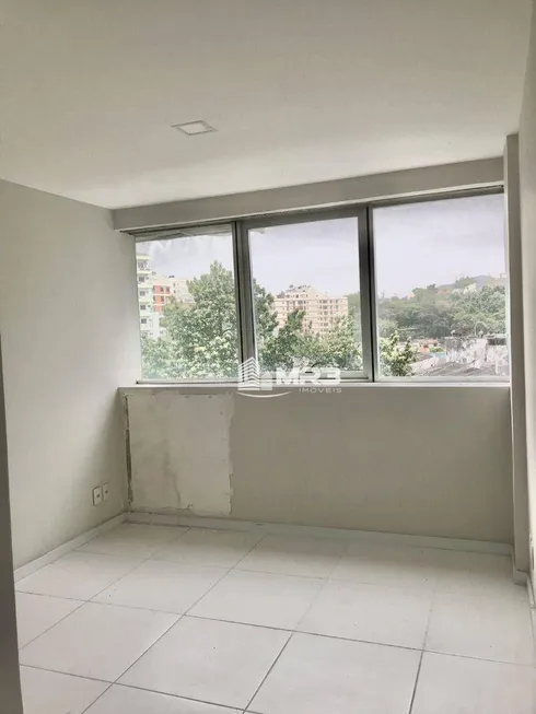 Foto 1 de Sala Comercial para alugar, 25m² em Pechincha, Rio de Janeiro