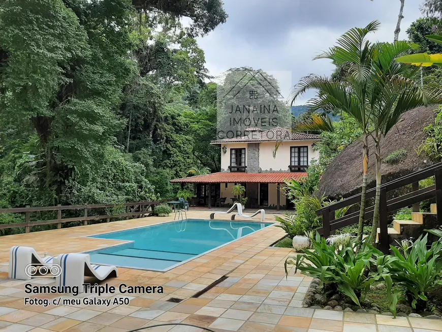 Foto 1 de Fazenda/Sítio com 7 Quartos à venda, 247m² em Monte Olivete, Guapimirim