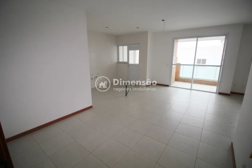 Foto 1 de Apartamento com 3 Quartos à venda, 140m² em Pantanal, Florianópolis