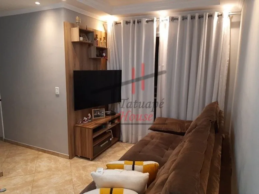 Foto 1 de Apartamento com 2 Quartos à venda, 48m² em Vila Carrão, São Paulo