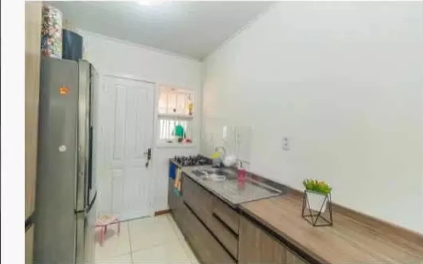 Foto 1 de Casa com 2 Quartos à venda, 65m² em Laranjeiras, Caieiras